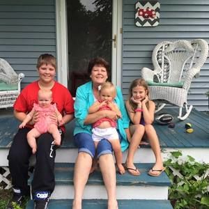 Meet your Posher, Debbie